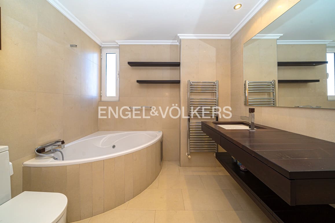 Appartement de 4 chambres à louer à Benidorm avec piscine garage - 1 500 € (Ref: 9645601)