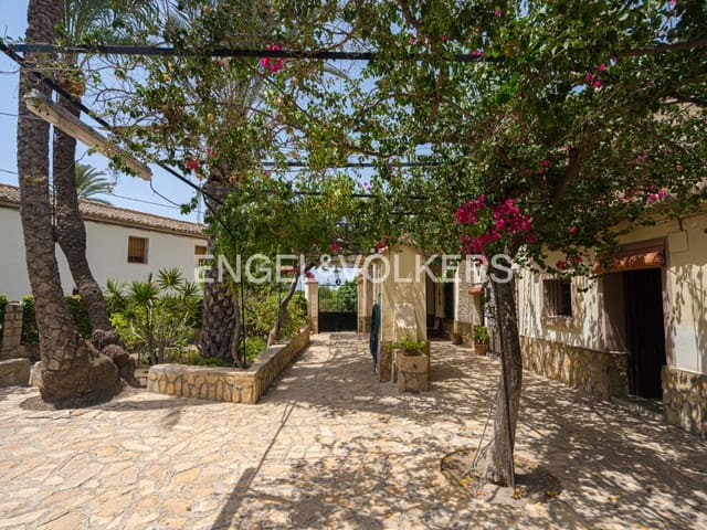 5 slaapkamer Villa te koop in La Villajoyosa / Vila Joiosa met zwembad garage - € 685.000 (Ref: 9656787)
