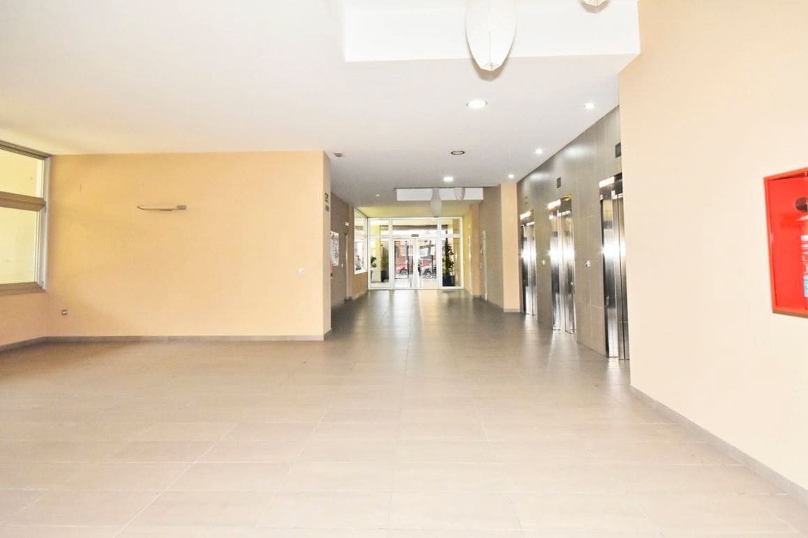 1 Zimmer Apartment zu verkaufen in Benidorm mit Pool Garage - 345.000 € (Ref: 9656788)