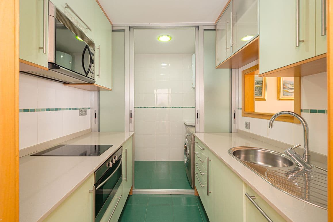 1 Zimmer Apartment zu verkaufen in Benidorm mit Pool Garage - 345.000 € (Ref: 9656788)