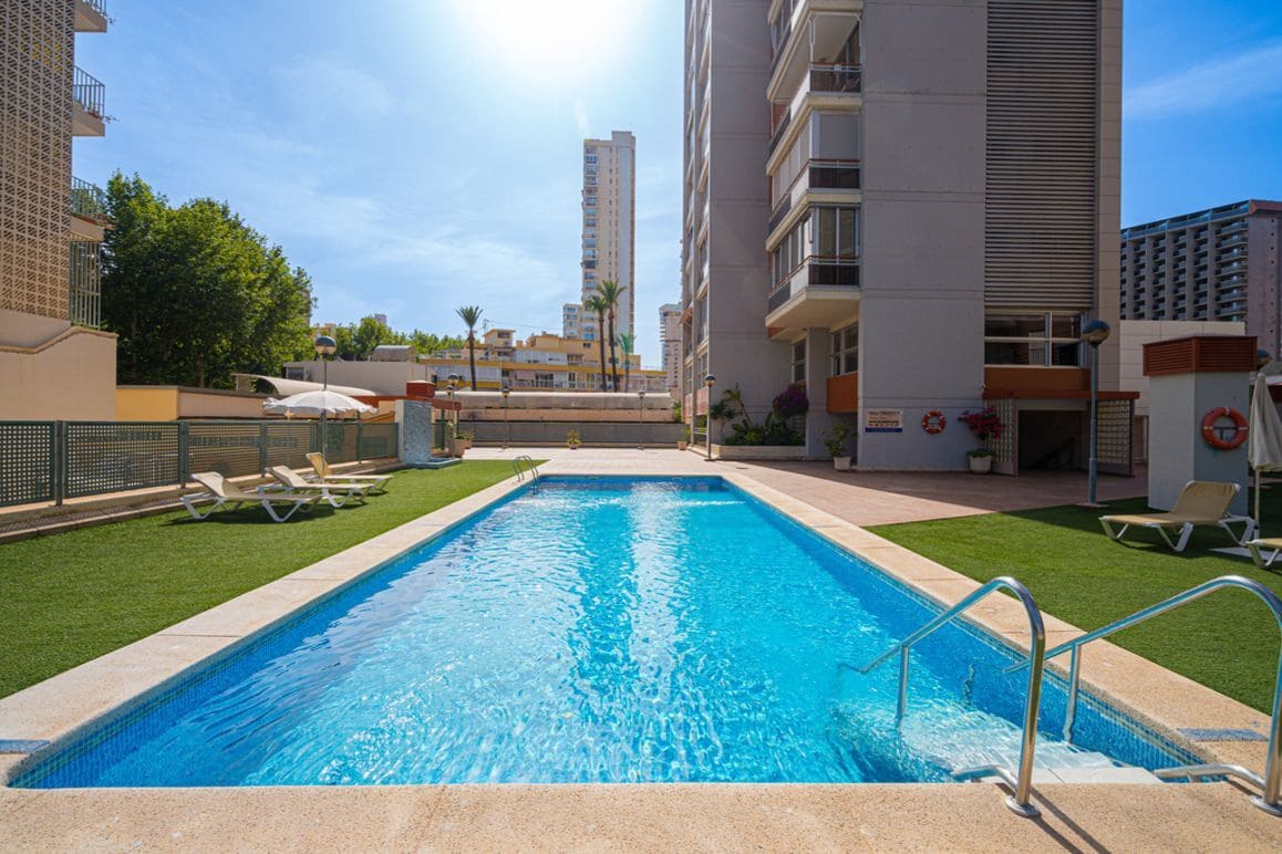 1 Zimmer Apartment zu verkaufen in Benidorm mit Pool Garage - 345.000 € (Ref: 9656788)