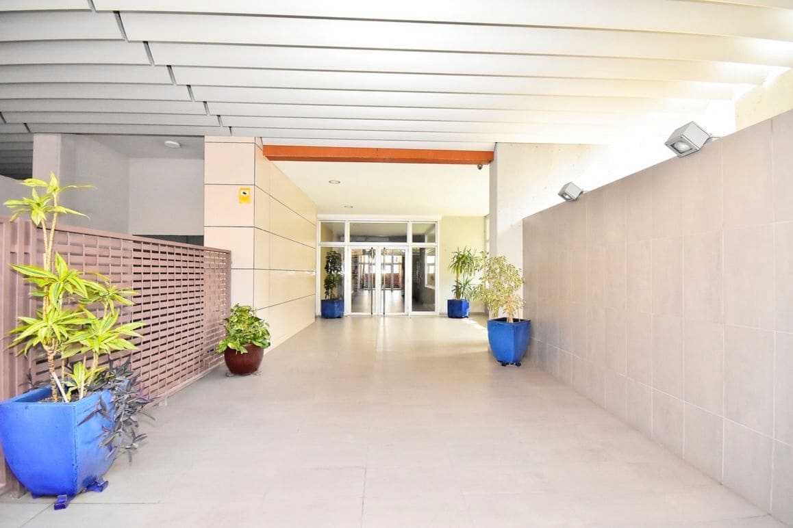 1 Zimmer Apartment zu verkaufen in Benidorm mit Pool Garage - 345.000 € (Ref: 9656788)