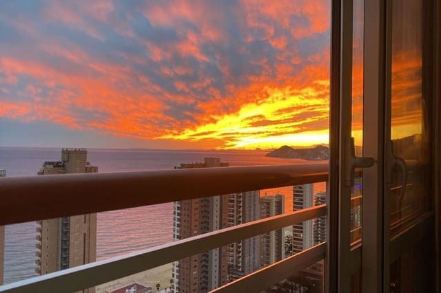 1 Zimmer Apartment zu verkaufen in Benidorm mit Pool Garage - 345.000 € (Ref: 9656788)