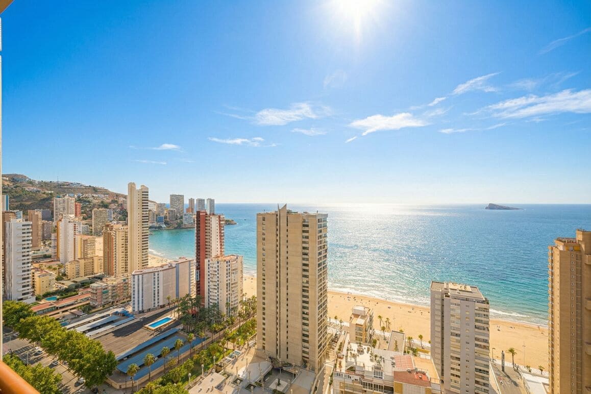 1 Zimmer Apartment zu verkaufen in Benidorm mit Pool Garage - 345.000 € (Ref: 9656788)