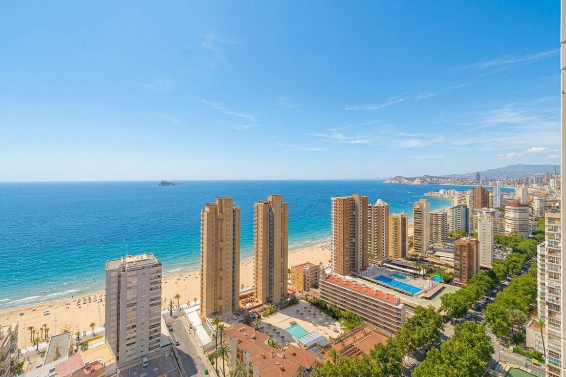 1 Zimmer Apartment zu verkaufen in Benidorm mit Pool Garage - 345.000 € (Ref: 9656788)