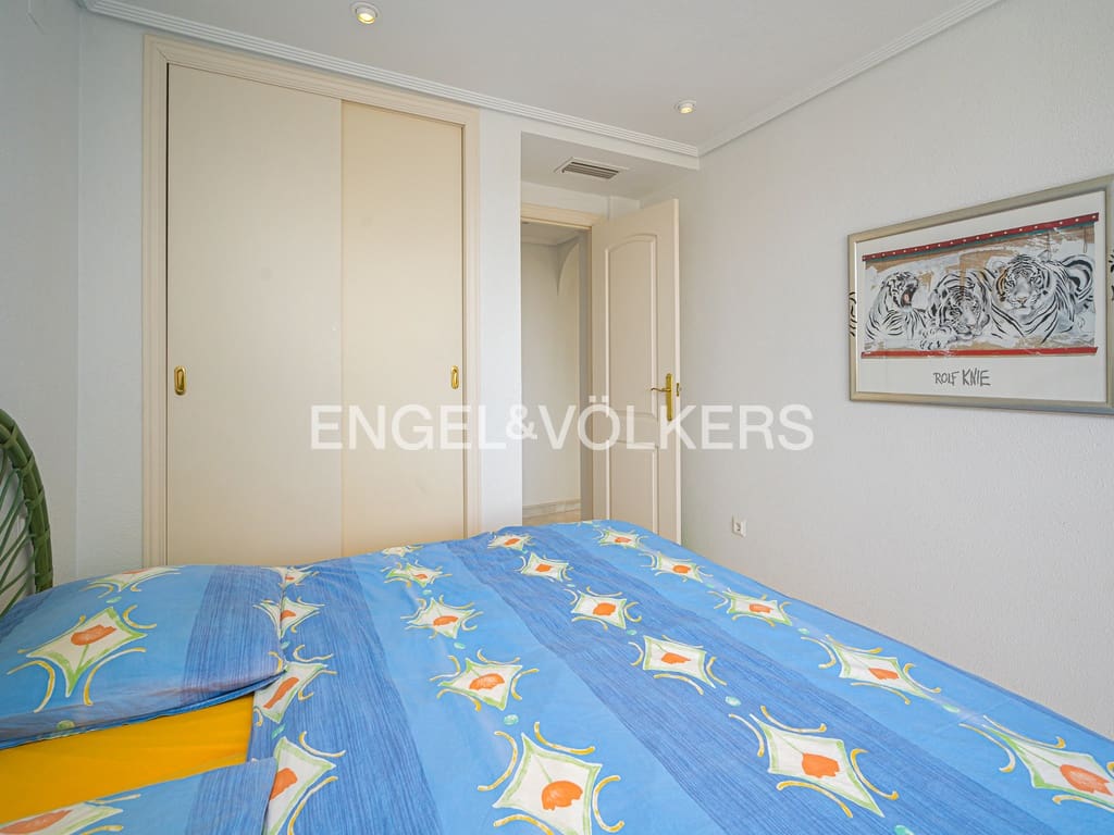 Ático de 2 habitaciones en Cala de Finestrat en venta con piscina garaje - 390.000 € (Ref: 9656789)