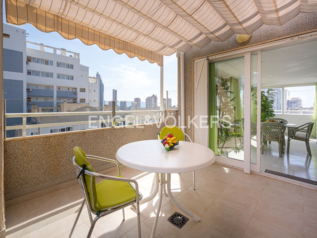 Ático de 2 habitaciones en Cala de Finestrat en venta con piscina garaje - 390.000 € (Ref: 9656789)