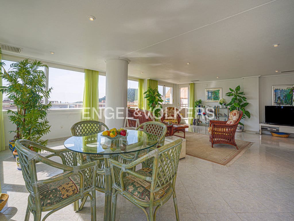 2 sypialnia Penthouse na sprzedaż w Cala de Finestrat z basenem garażem - 390 000 € (Ref: 9656789)