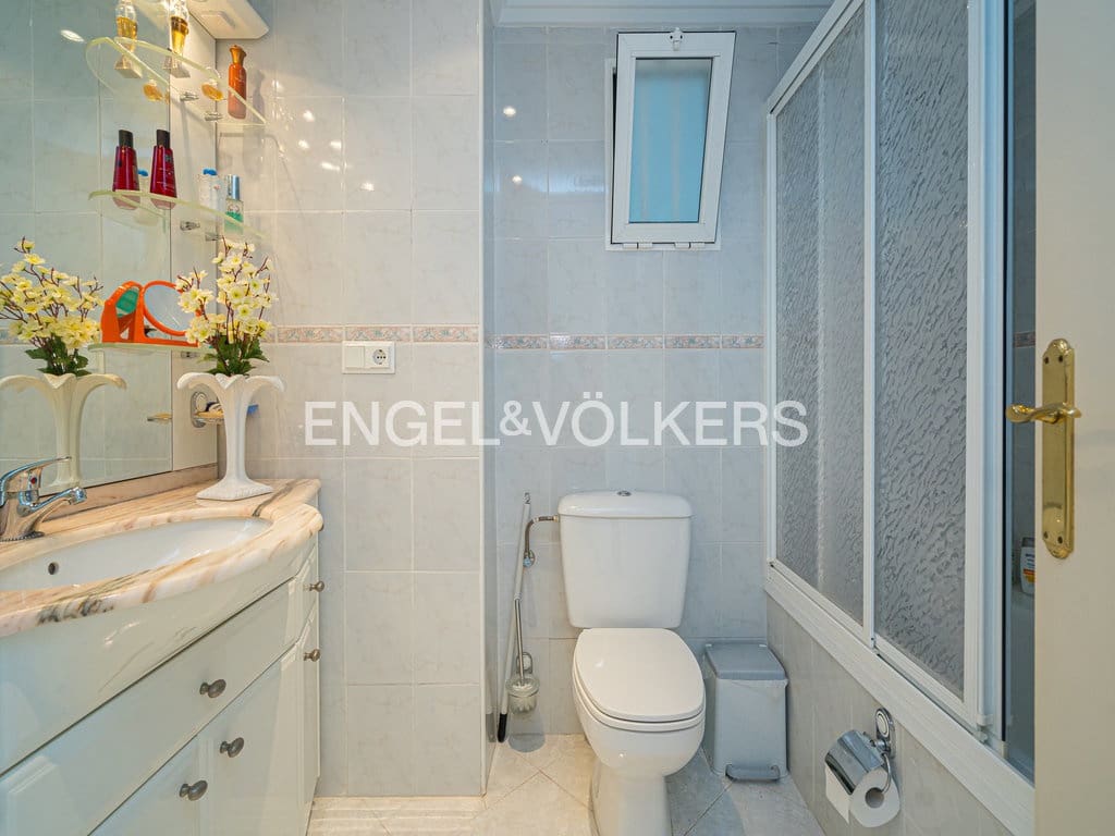 2 sypialnia Penthouse na sprzedaż w Cala de Finestrat z basenem garażem - 390 000 € (Ref: 9656789)