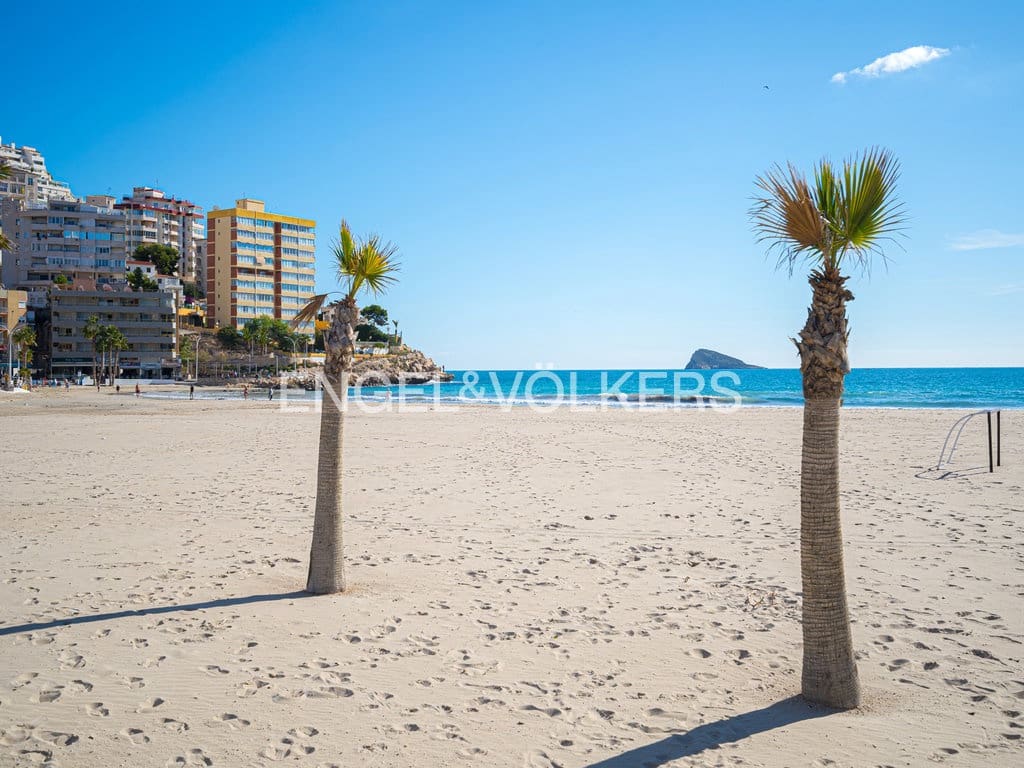 2 sypialnia Penthouse na sprzedaż w Cala de Finestrat z basenem garażem - 390 000 € (Ref: 9656789)