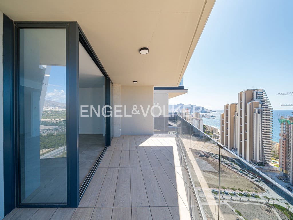2 sovrum Lägenhet till salu i Benidorm med pool garage - 1 590 000 € (Ref: 9656994)