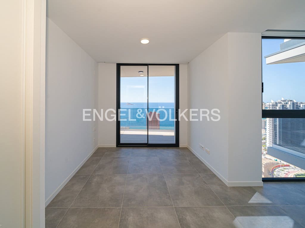 2 sovrum Lägenhet till salu i Benidorm med pool garage - 1 590 000 € (Ref: 9656994)