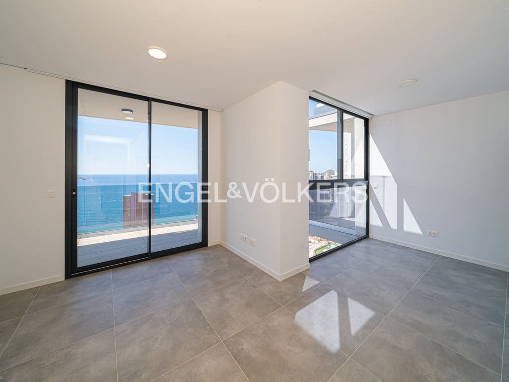 2 sovrum Lägenhet till salu i Benidorm med pool garage - 1 590 000 € (Ref: 9656994)