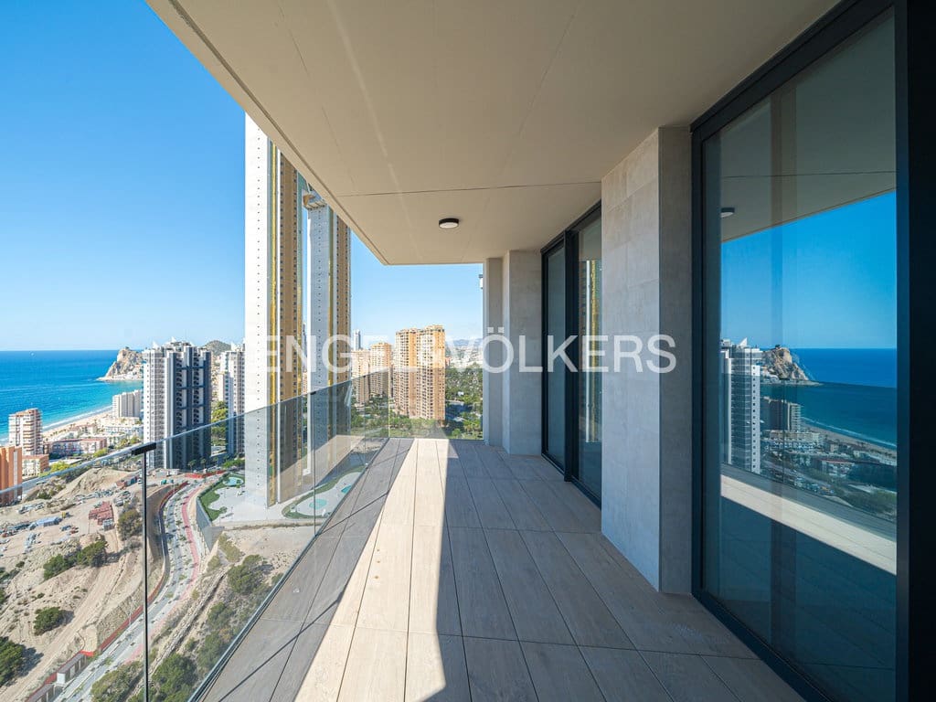 2 sovrum Lägenhet till salu i Benidorm med pool garage - 1 590 000 € (Ref: 9656994)