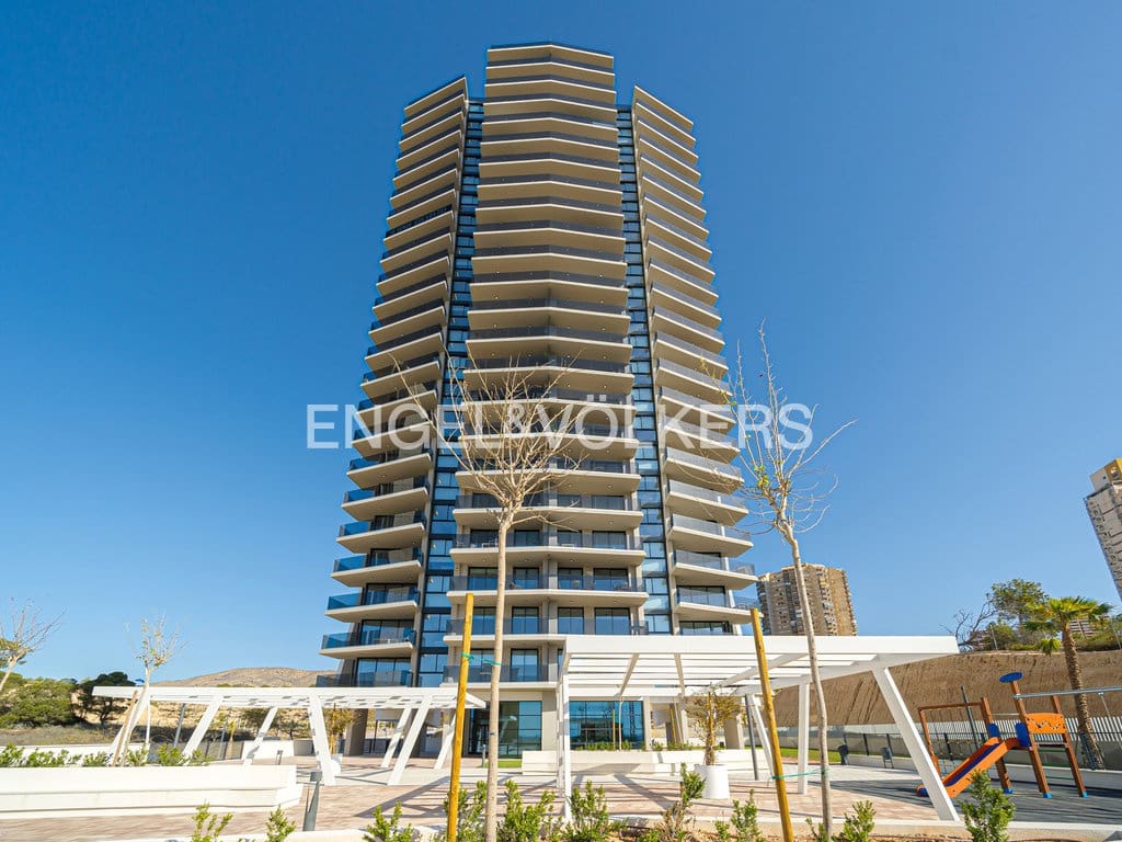 2 sovrum Lägenhet till salu i Benidorm med pool garage - 1 590 000 € (Ref: 9656994)