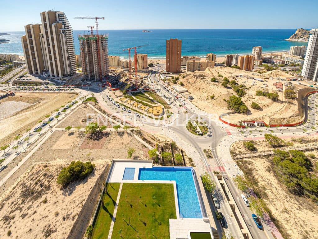 2 sovrum Lägenhet till salu i Benidorm med pool garage - 1 590 000 € (Ref: 9656994)