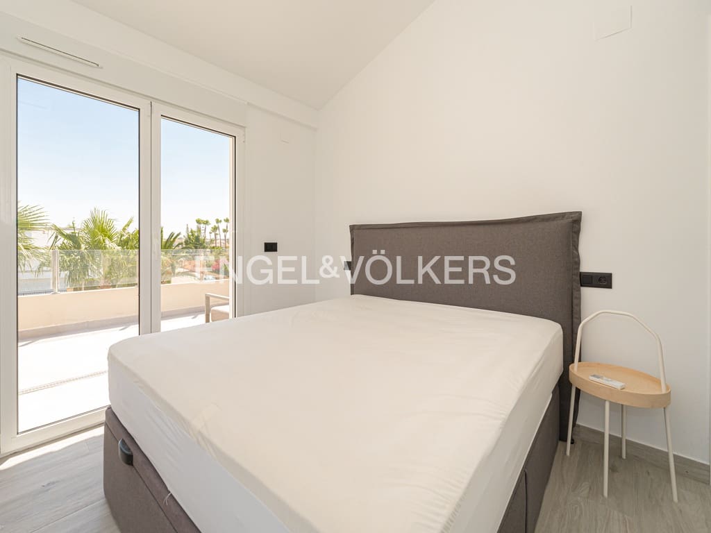 4 Zimmer Villa zu verkaufen in Alfaz del Pi / L'Alfas del Pi mit Pool Garage - 1.195.000 € (Ref: 9671273)