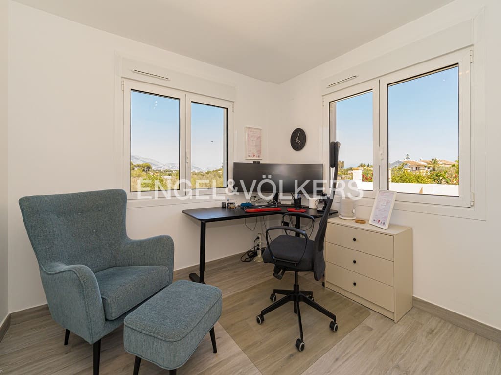 4 Zimmer Villa zu verkaufen in Alfaz del Pi / L'Alfas del Pi mit Pool Garage - 1.195.000 € (Ref: 9671273)