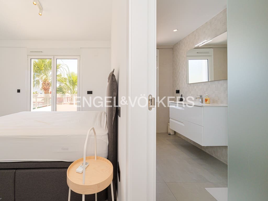 4 Zimmer Villa zu verkaufen in Alfaz del Pi / L'Alfas del Pi mit Pool Garage - 1.195.000 € (Ref: 9671273)