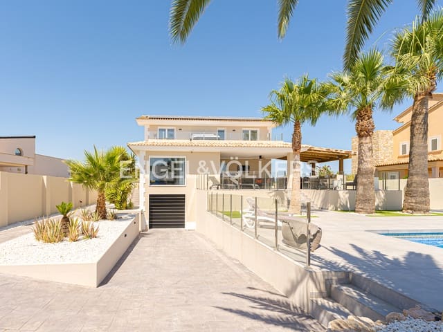 4 soveværelse Villa til salg i Alfaz del Pi / L'Alfàs del Pi med swimmingpool garage - € 1.195.000 (Ref: 9671273)