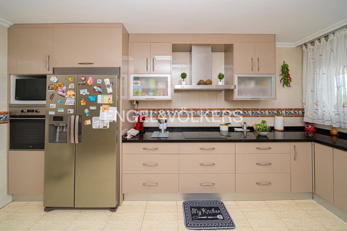 5 Zimmer Villa zu verkaufen in La Nucia mit Pool Garage - 840.000 € (Ref: 9675116)
