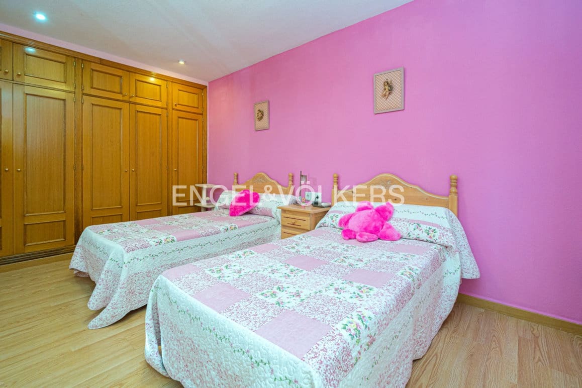 5 Zimmer Villa zu verkaufen in La Nucia mit Pool Garage - 840.000 € (Ref: 9675116)