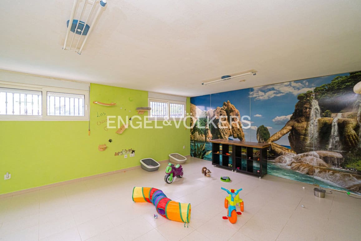 5 Zimmer Villa zu verkaufen in La Nucia mit Pool Garage - 840.000 € (Ref: 9675116)