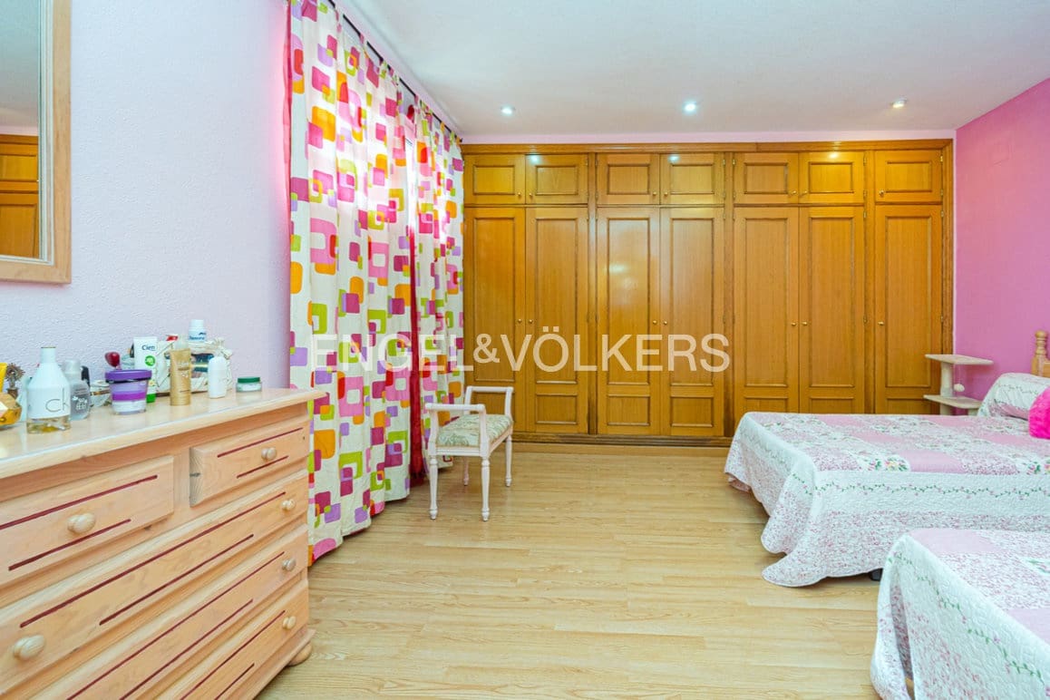 5 Zimmer Villa zu verkaufen in La Nucia mit Pool Garage - 840.000 € (Ref: 9675116)