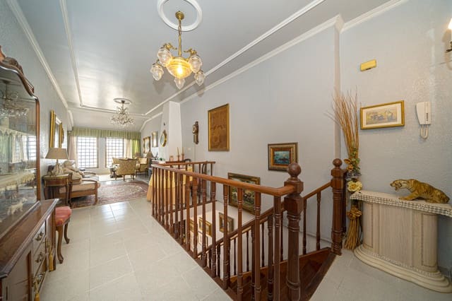 4 Zimmer Apartment zu verkaufen in Benidorm - 600.000 € (Ref: 9675117)