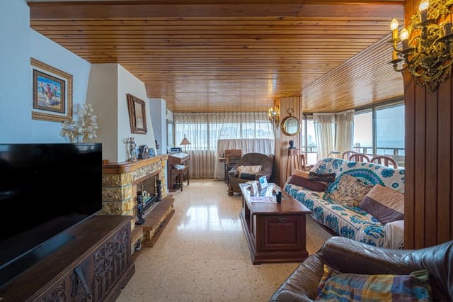 4 Zimmer Apartment zu verkaufen in Benidorm - 600.000 € (Ref: 9675117)