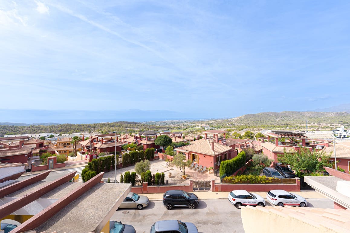 3 Zimmer Villa zu verkaufen in Finestrat mit Pool Garage - 320.000 € (Ref: 9675118)