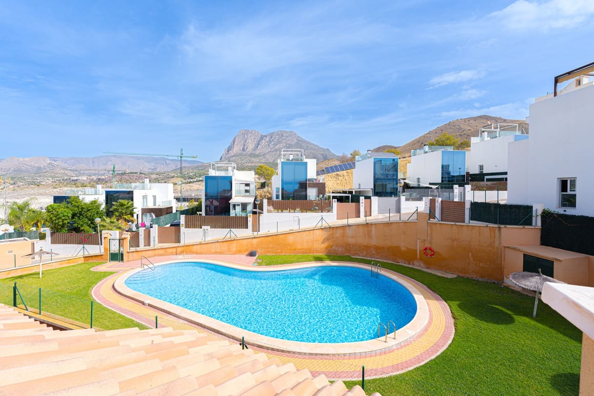 3 Zimmer Villa zu verkaufen in Finestrat mit Pool Garage - 320.000 € (Ref: 9675118)