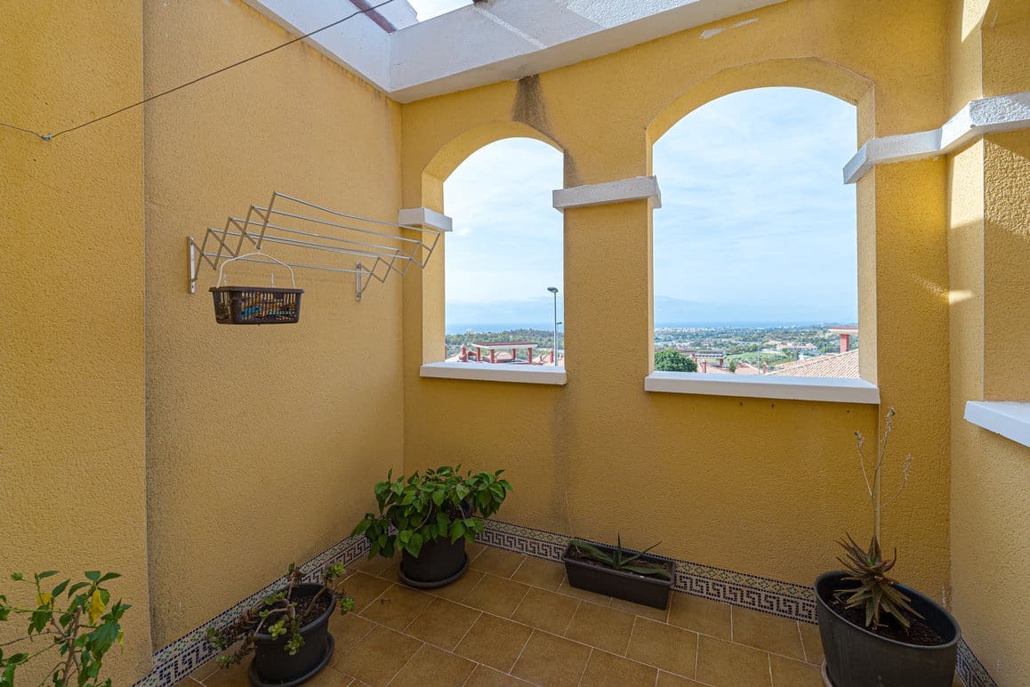 3 Zimmer Villa zu verkaufen in Finestrat mit Pool Garage - 300.000 € (Ref: 9675118)