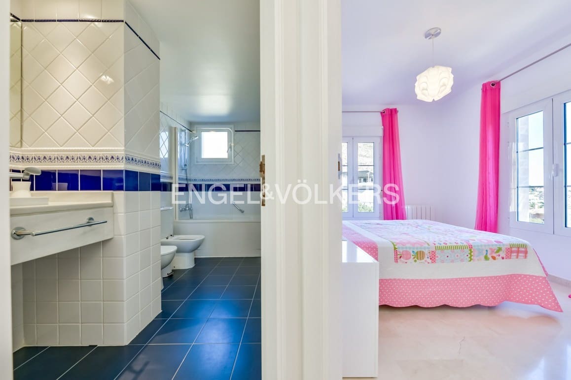 4 camera da letto Villa in vendita in Finestrat con piscina garage - 950.000 € (Rif: 9676587)