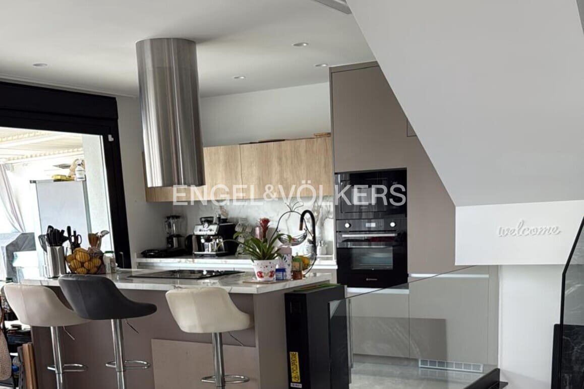 4 soverom Villa til leie i Finestrat med svømmebasseng garasje - € 4 500 (Ref: 9677905)