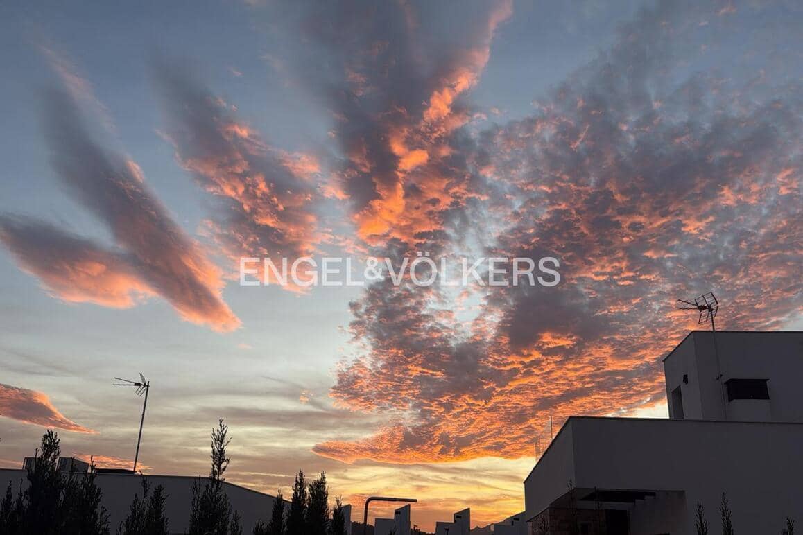 4 soverom Villa til leie i Finestrat med svømmebasseng garasje - € 4 500 (Ref: 9677905)