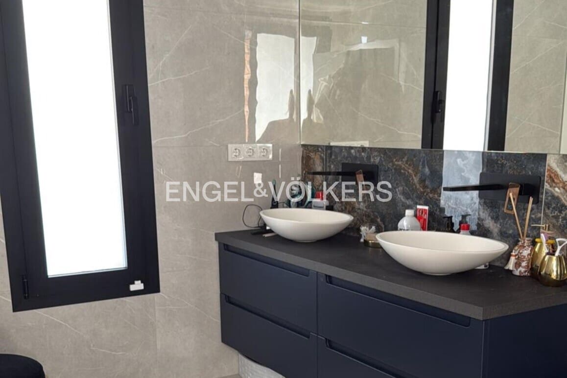 4 soverom Villa til leie i Finestrat med svømmebasseng garasje - € 4 500 (Ref: 9677905)