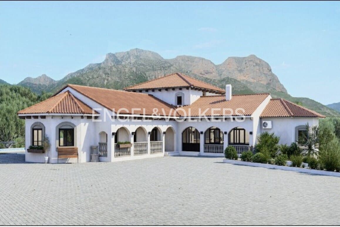 10 bedroom Villa for sale in La Nucia with pool garage - € 1,950,000 (Ref: 9677906)