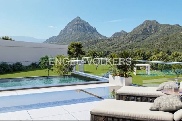 10 bedroom Villa for sale in La Nucia with pool garage - € 1,950,000 (Ref: 9677906)