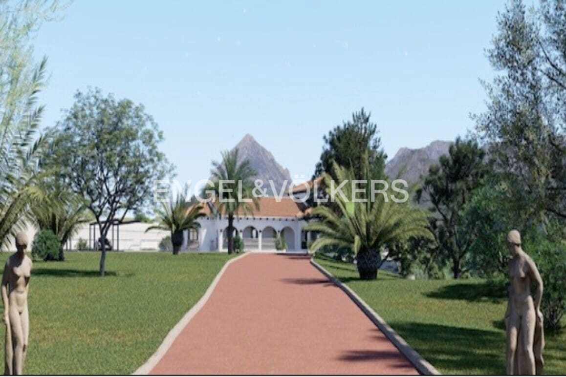10 bedroom Villa for sale in La Nucia with pool garage - € 1,950,000 (Ref: 9677906)