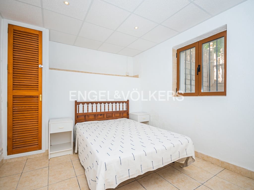 10 bedroom Villa for sale in La Nucia with pool garage - € 1,950,000 (Ref: 9677906)