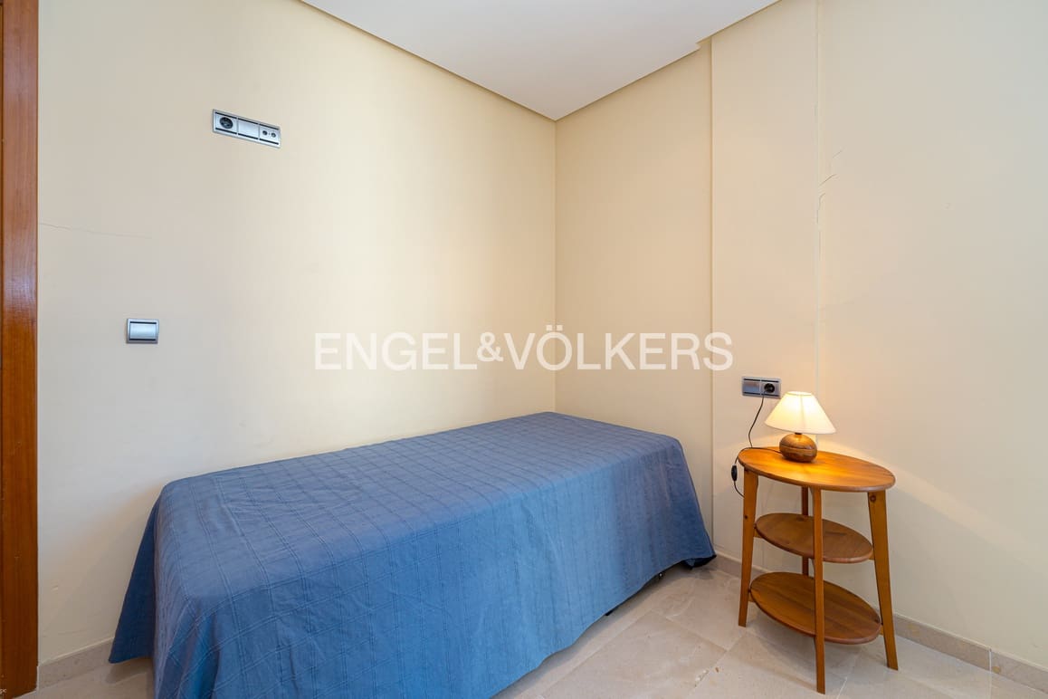 3 sovrum Lägenhet till salu i Benidorm med pool garage - 345 000 € (Ref: 9687367)