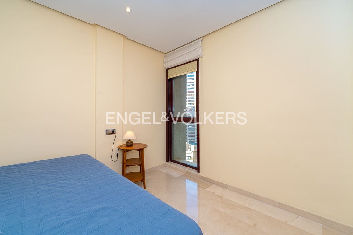 3 sovrum Lägenhet till salu i Benidorm med pool garage - 345 000 € (Ref: 9687367)