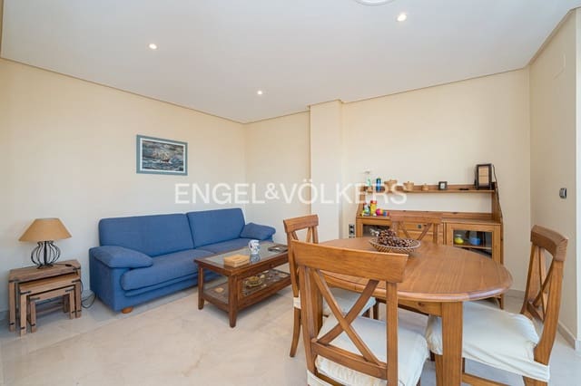 3 bedroom Apartment for sale in Juzgados - Plaza de Toros, Benidorm with pool garage - € 345,000 (Ref: 9687367)
