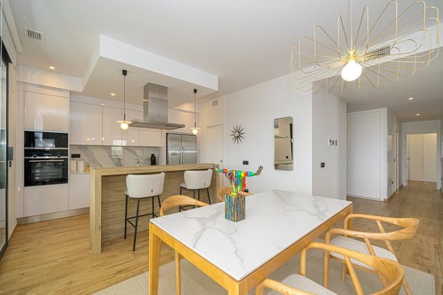 3 quarto Apartamento para venda em Centro Urbano, La Villajoyosa / Vila Joiosa com piscina garagem - 1 295 000 € (Ref: 9687531)