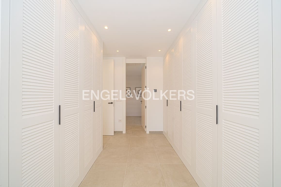 4 soveværelse Villa til salg i Albir med swimmingpool garage - € 895.000 (Ref: 9699825)