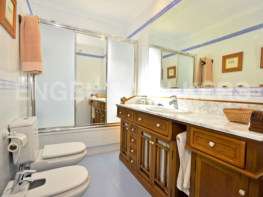 4 bedroom Villa for rent in Benidorm with pool garage - € 2,500 (Ref: 9720327)