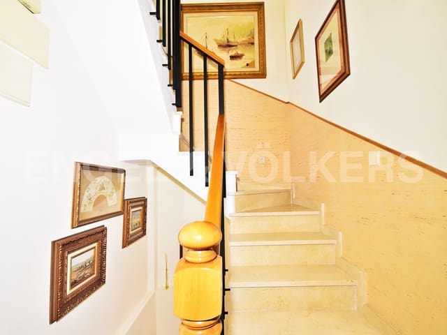 4 soveværelse Villa til leje i Benidorm med swimmingpool garage - € 2.500 (Ref: 9720327)