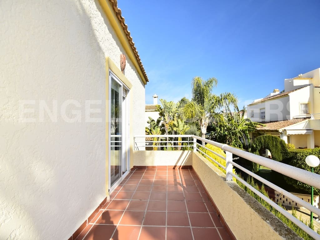 4 bedroom Villa for rent in Benidorm with pool garage - € 2,500 (Ref: 9720327)