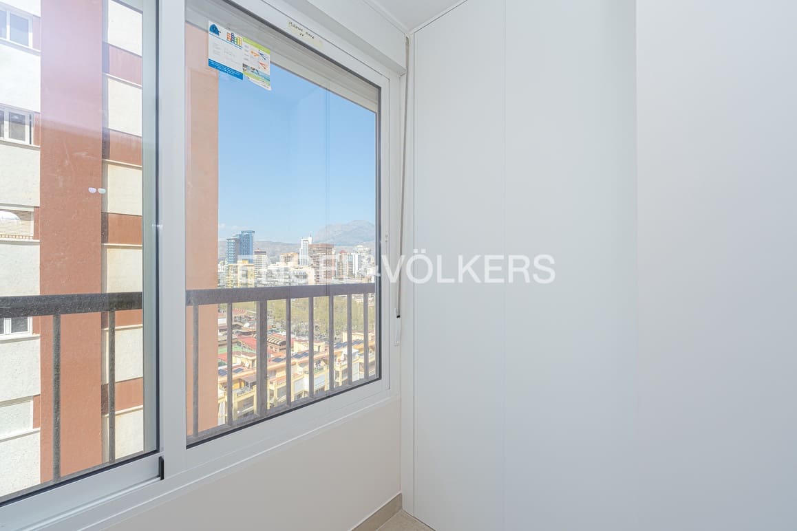 2 sovrum Lägenhet till salu i Benidorm med garage - 550 000 € (Ref: 9720473)